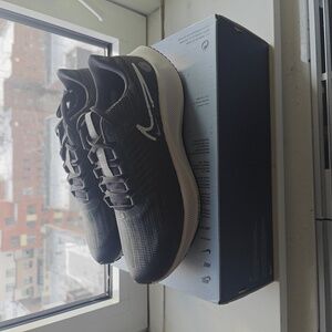 Nike Air Zoom Pegasus 38 Sheild, size 9.5